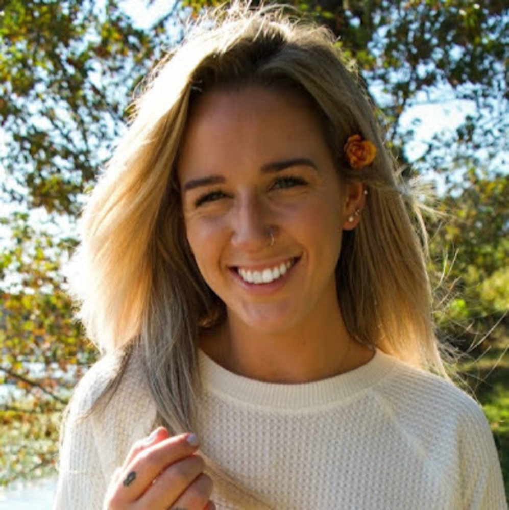 Meet your Posher, Casey